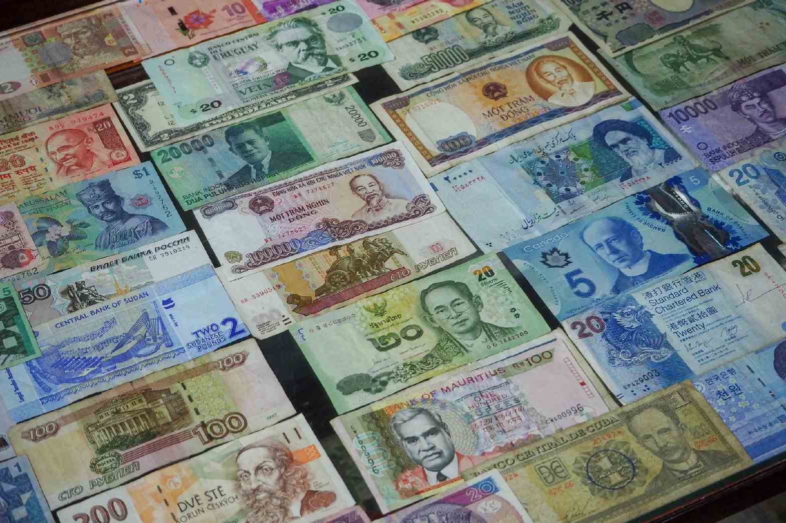 100 GK Questions About Countries and Their Currencies – World Currency Quiz